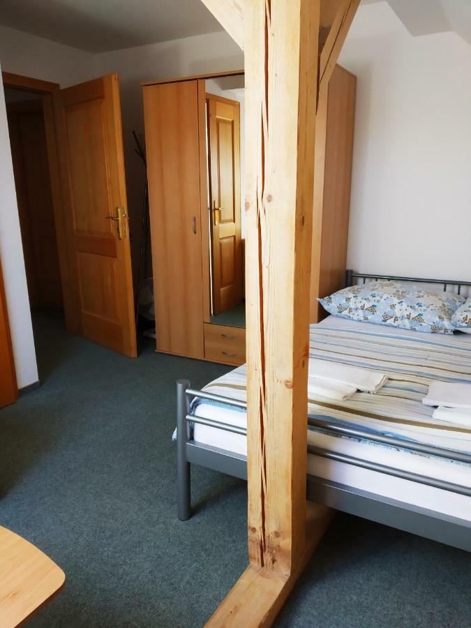 Ubytovani Poustka Františkovy Lázně Buitenkant foto
